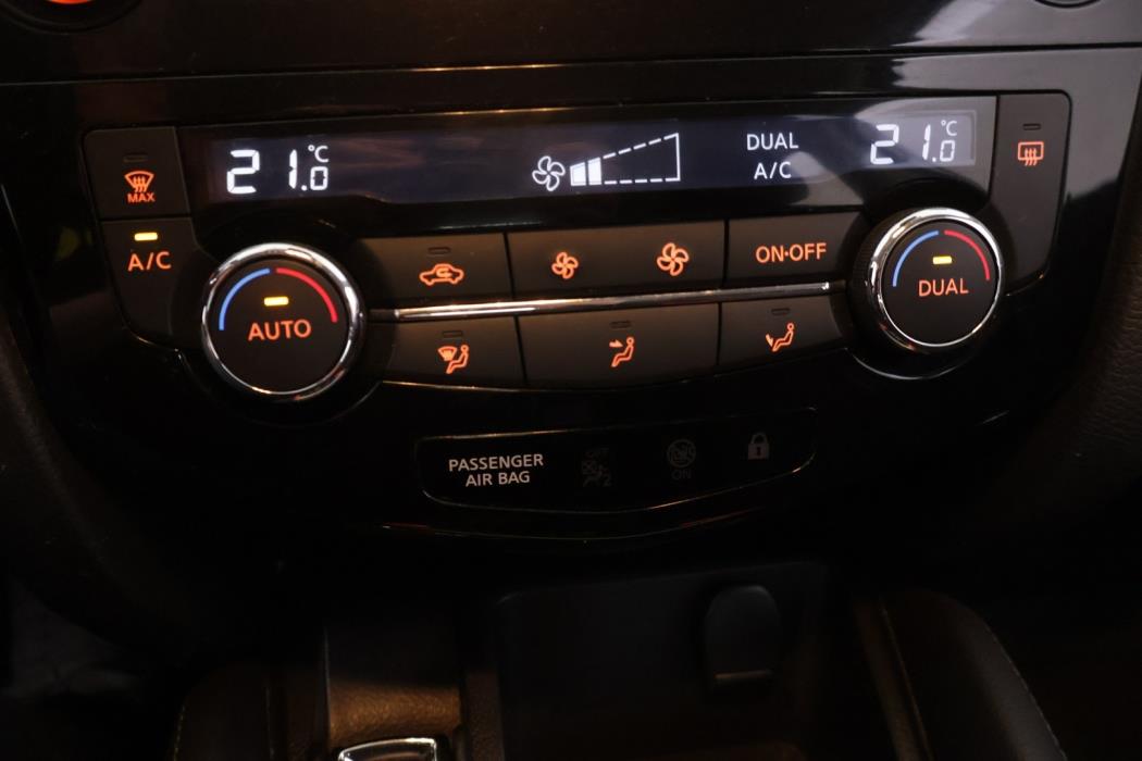 NISSAN Qashqai 2016