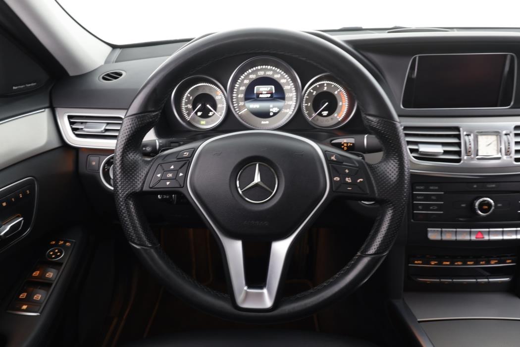 MERCEDES-BENZ E 2016