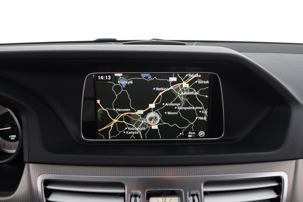 MERCEDES-BENZ E 2016