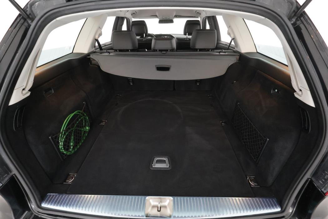 MERCEDES-BENZ E 2016