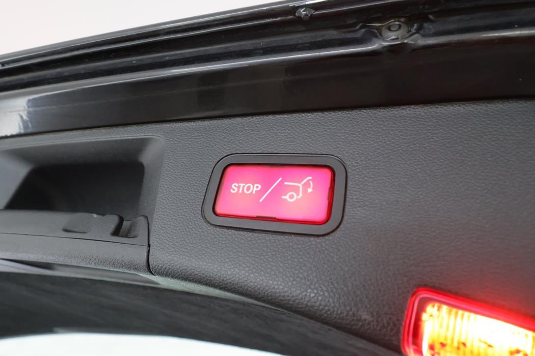 MERCEDES-BENZ E 2016