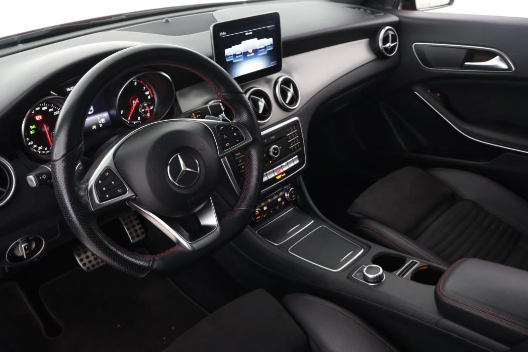 MERCEDES-BENZ CLA 2019