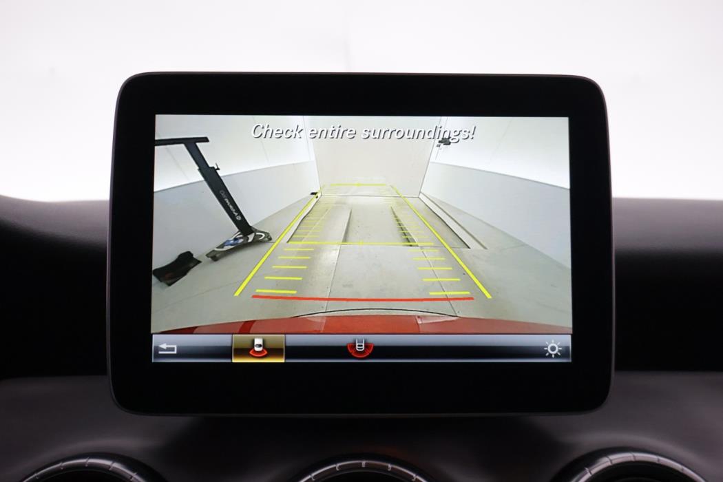 MERCEDES-BENZ CLA 2019