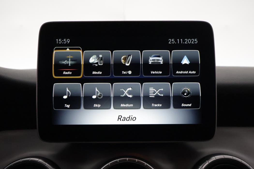 MERCEDES-BENZ CLA 2019