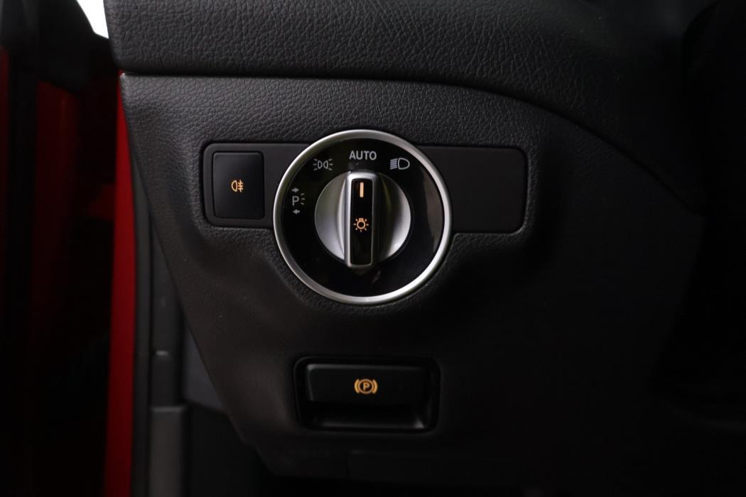 MERCEDES-BENZ CLA 2019