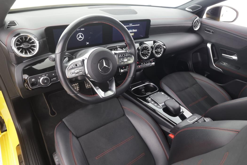 MERCEDES-BENZ CLA 2022