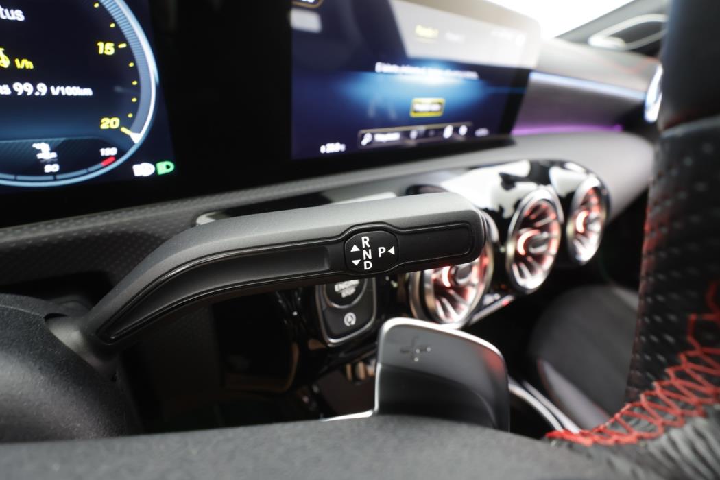 MERCEDES-BENZ CLA 2022