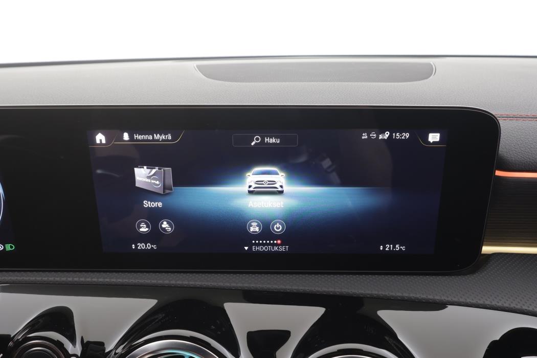 MERCEDES-BENZ CLA 2022