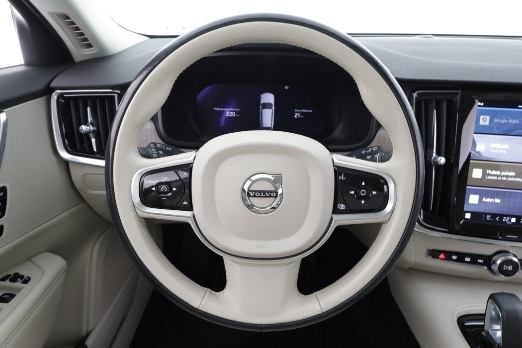VOLVO V90 2023