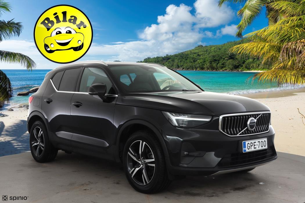 VOLVO XC40 2023