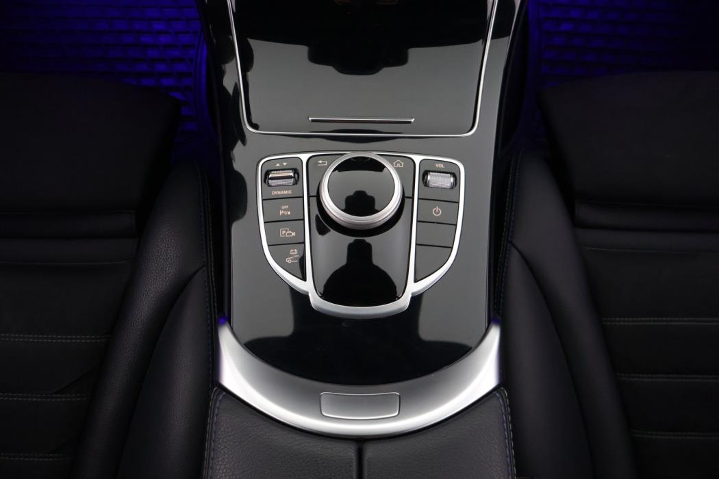 MERCEDES-BENZ C 2021