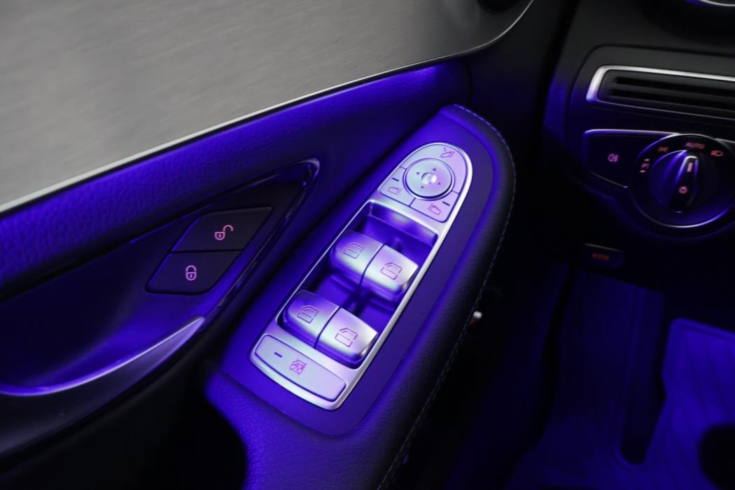 MERCEDES-BENZ C 2021