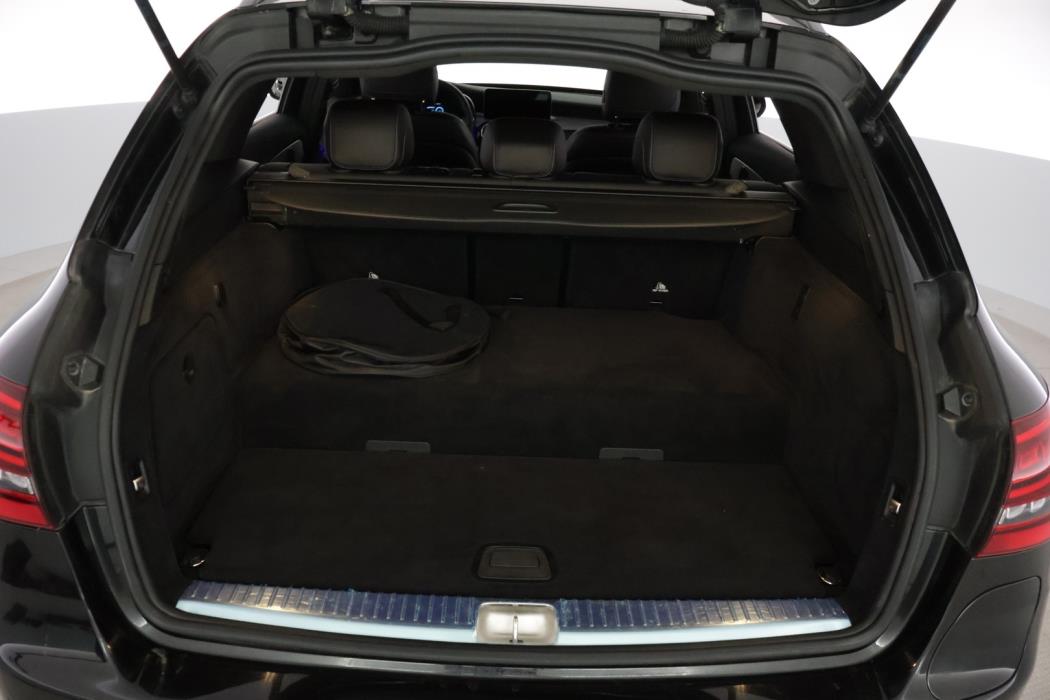 MERCEDES-BENZ C 2021