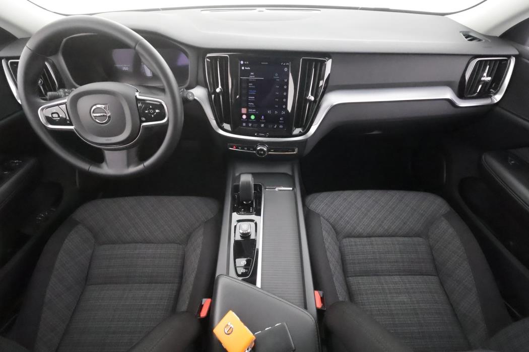 VOLVO V60 Cross Country 2023