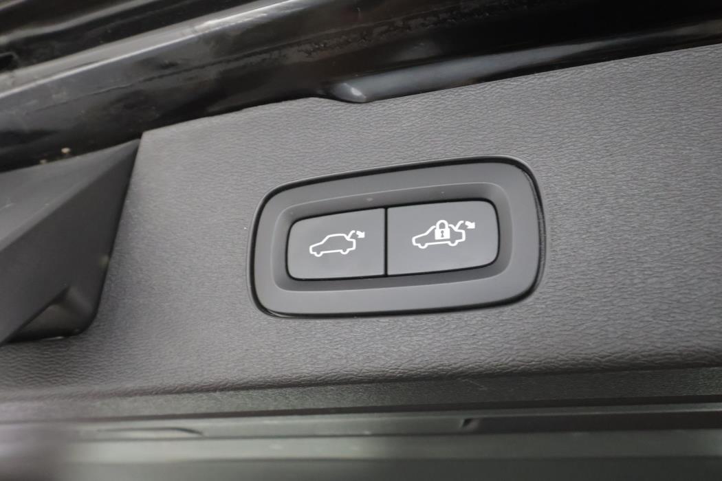 VOLVO V60 Cross Country 2023