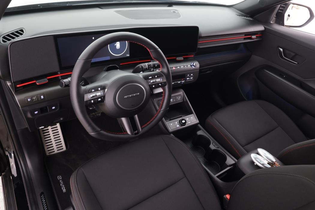 HYUNDAI KONA ELECTRIC 2025