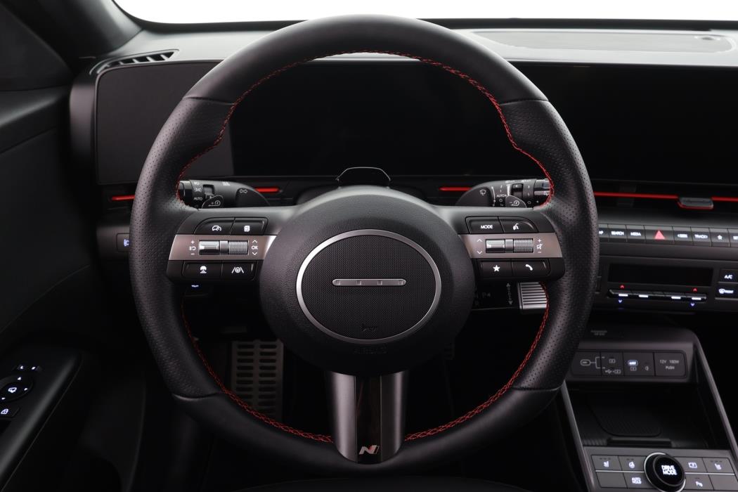 HYUNDAI KONA ELECTRIC 2025