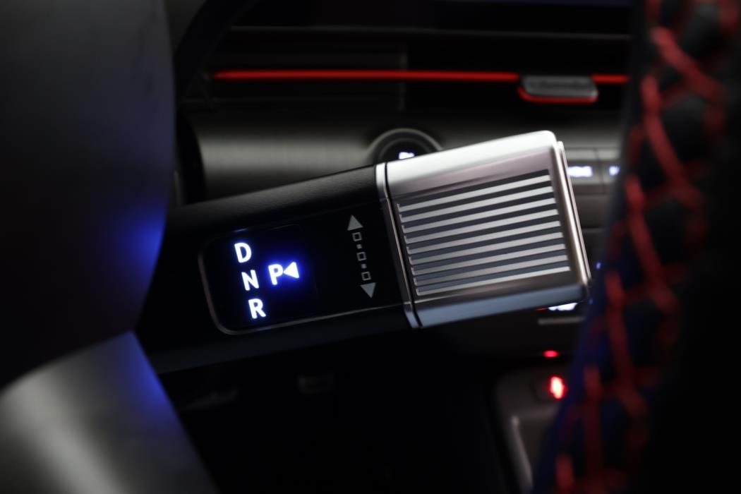 HYUNDAI KONA ELECTRIC 2025