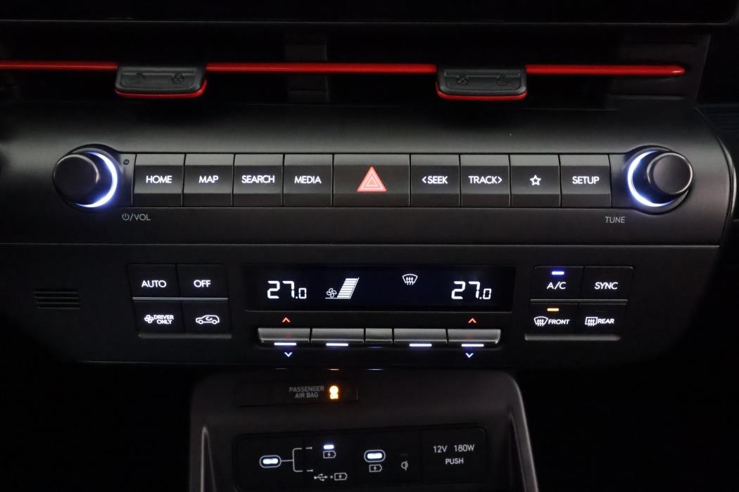 HYUNDAI KONA ELECTRIC 2025