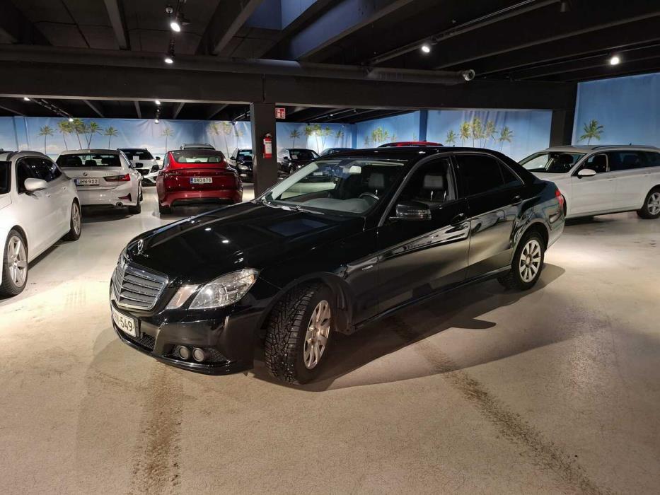 MERCEDES-BENZ E 2009