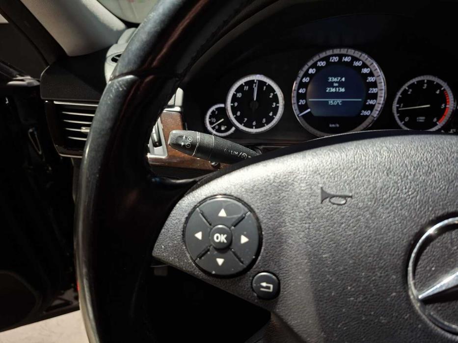 MERCEDES-BENZ E 2009