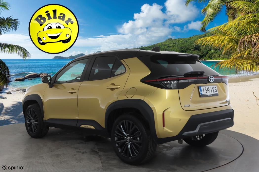 TOYOTA YARIS CROSS 2022