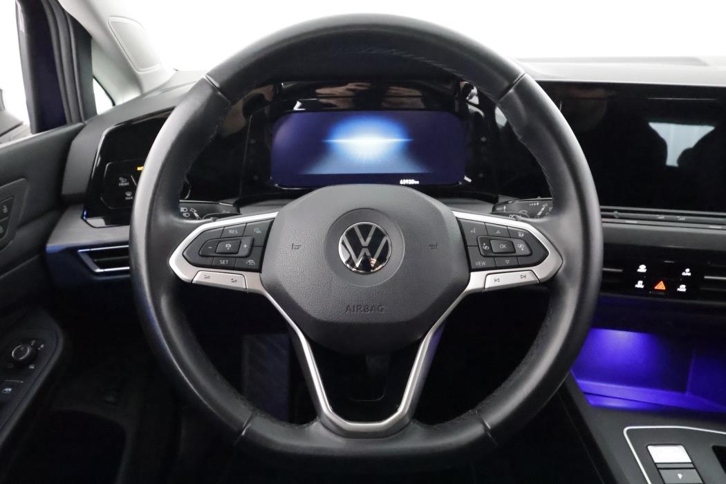 VOLKSWAGEN Golf 2021