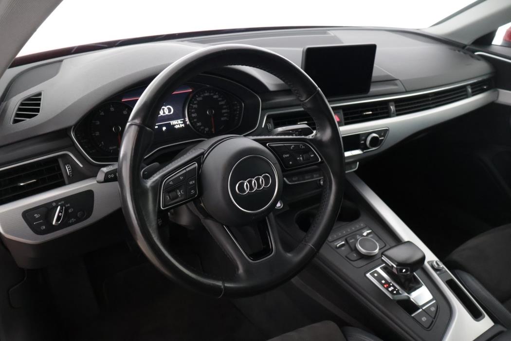 AUDI A4 2017