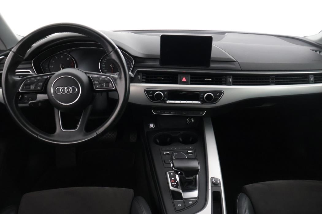 AUDI A4 2017