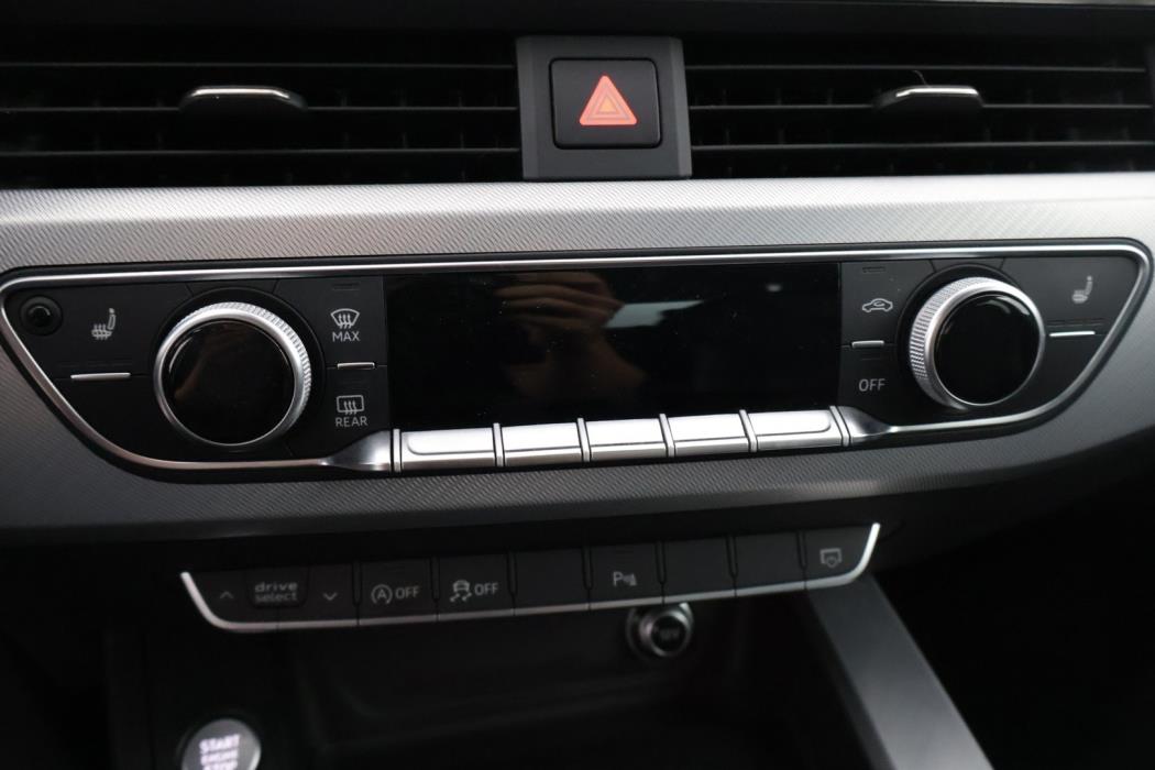 AUDI A4 2017