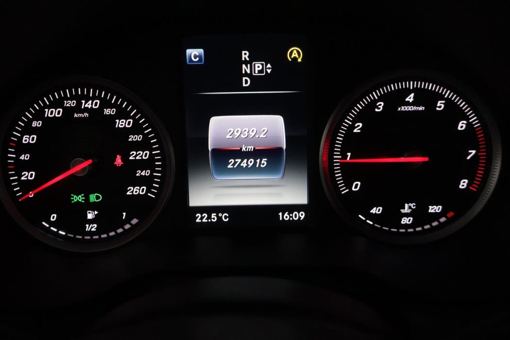 MERCEDES-BENZ C 2015