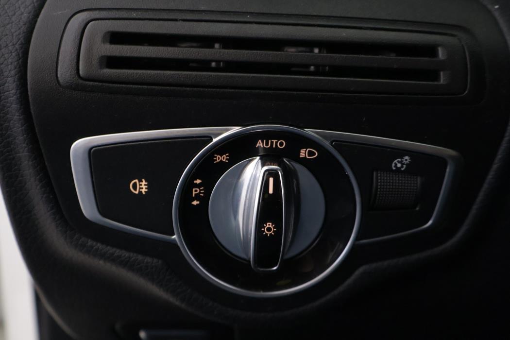 MERCEDES-BENZ C 2015