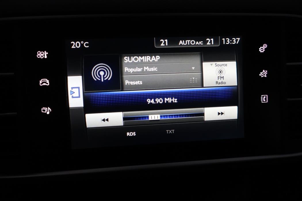 PEUGEOT 308 2015