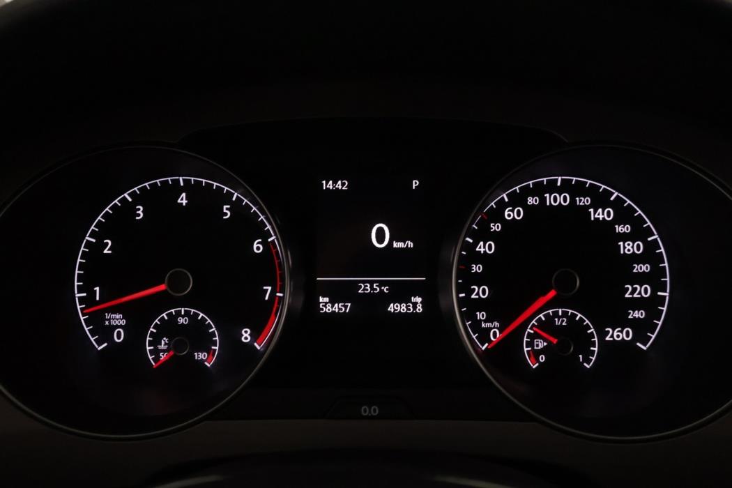 VOLKSWAGEN Golf Sportsvan 2017