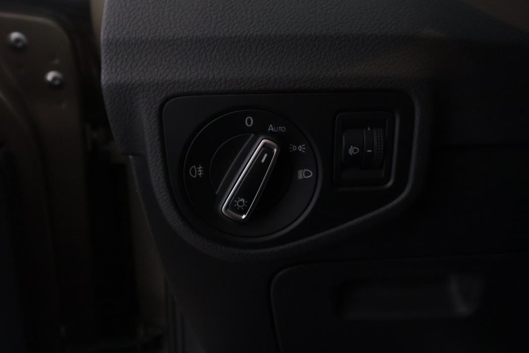 VOLKSWAGEN Golf Sportsvan 2017