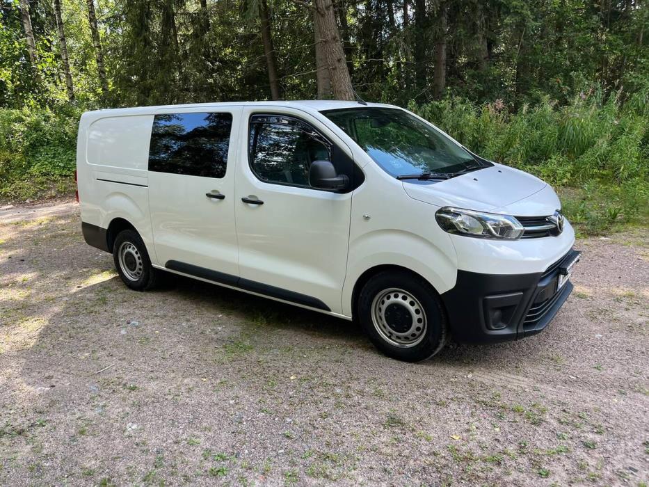 TOYOTA Proace 2021