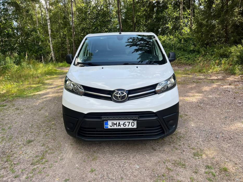 TOYOTA Proace 2021