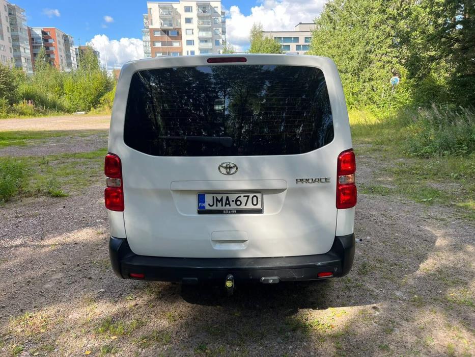TOYOTA Proace 2021
