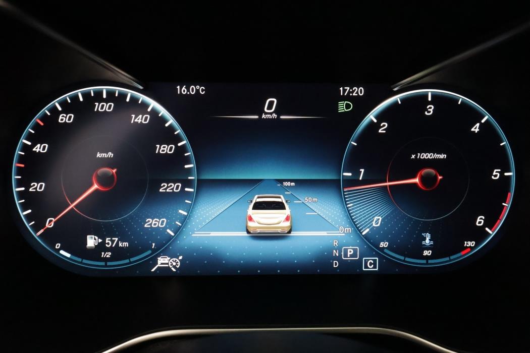 MERCEDES-BENZ C 2020