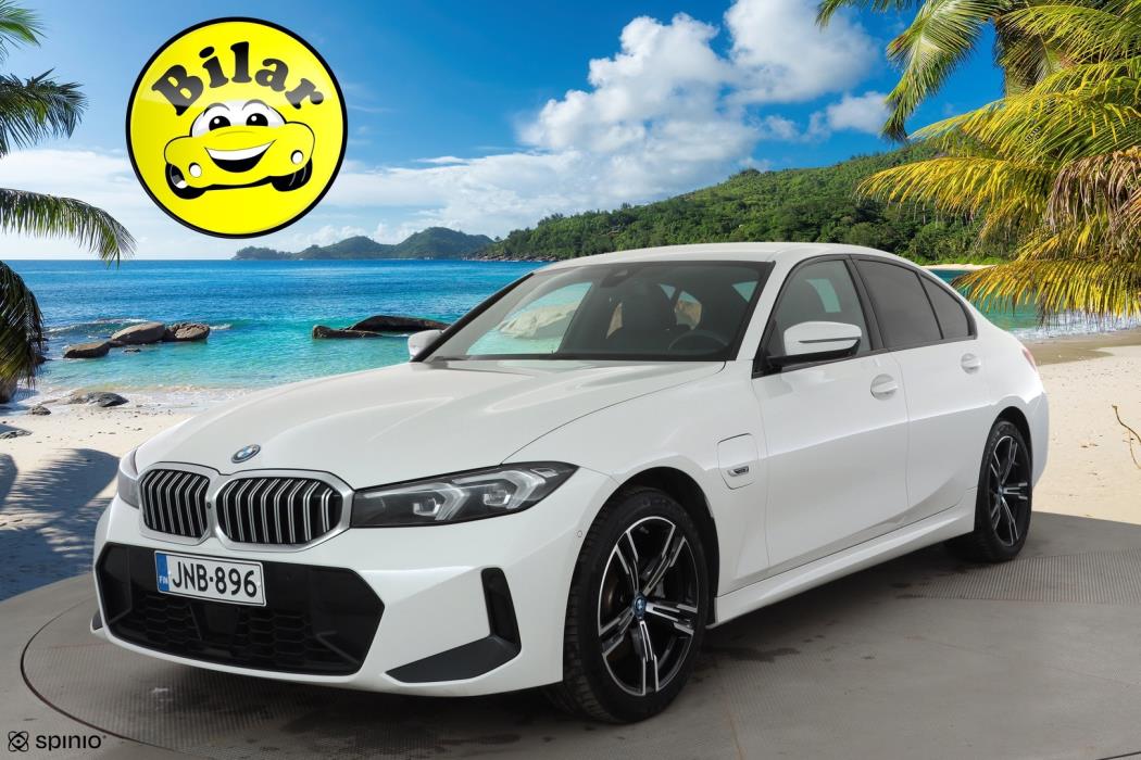 BMW 330 2023