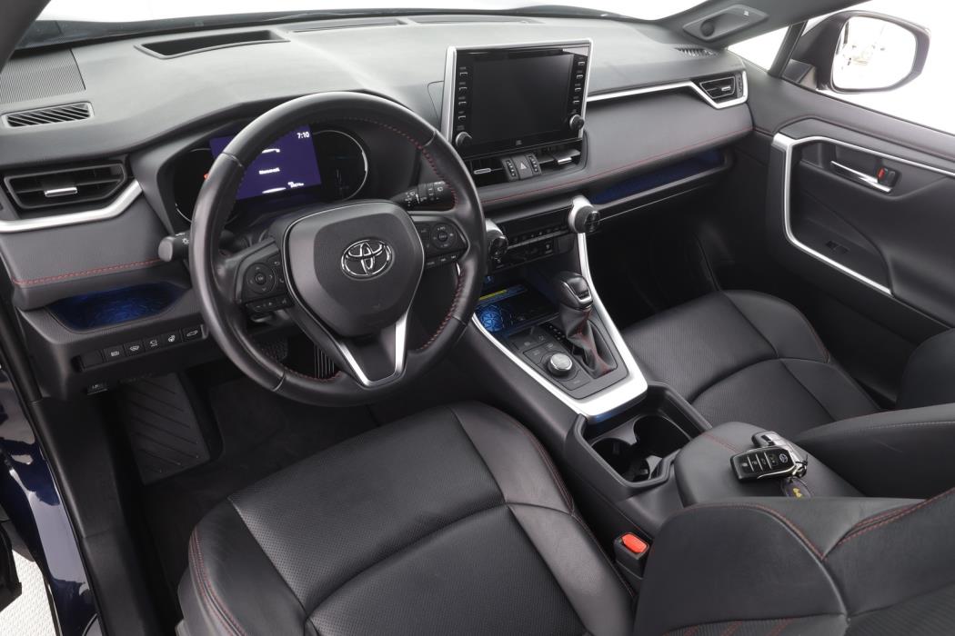 TOYOTA RAV4 Plug-in 2021