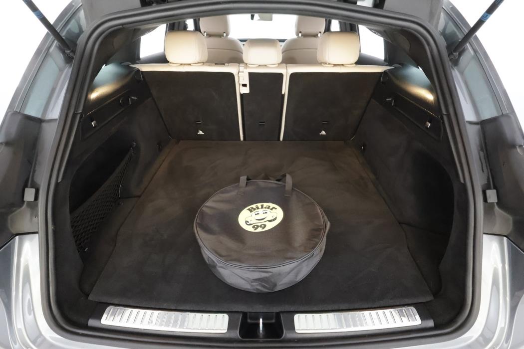 MERCEDES-BENZ EQC 2022