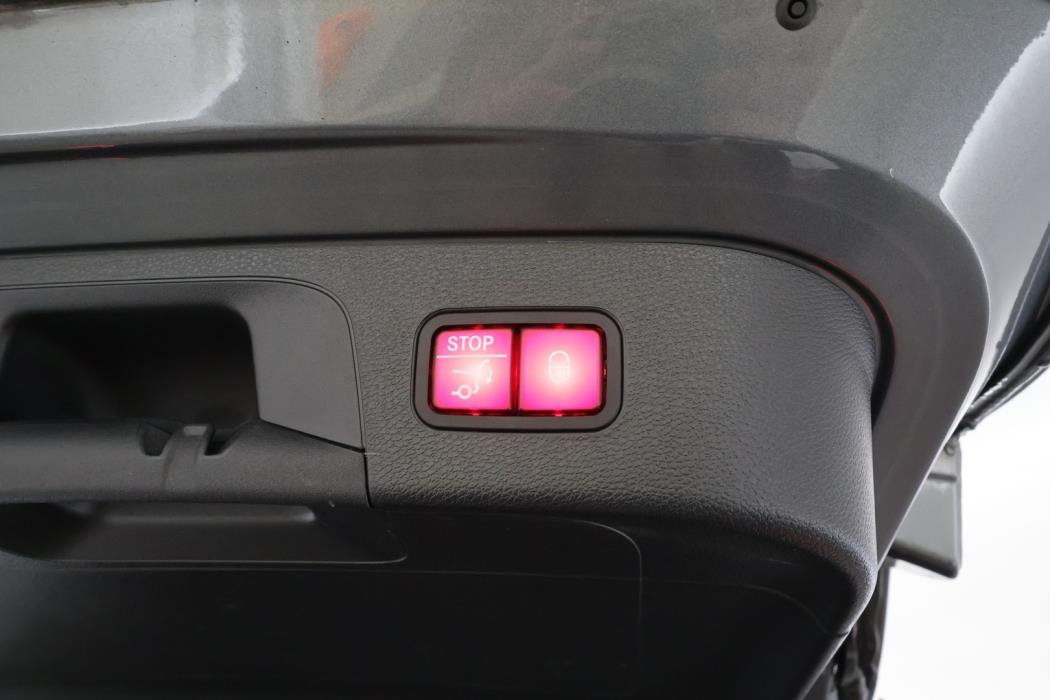 MERCEDES-BENZ EQC 2022