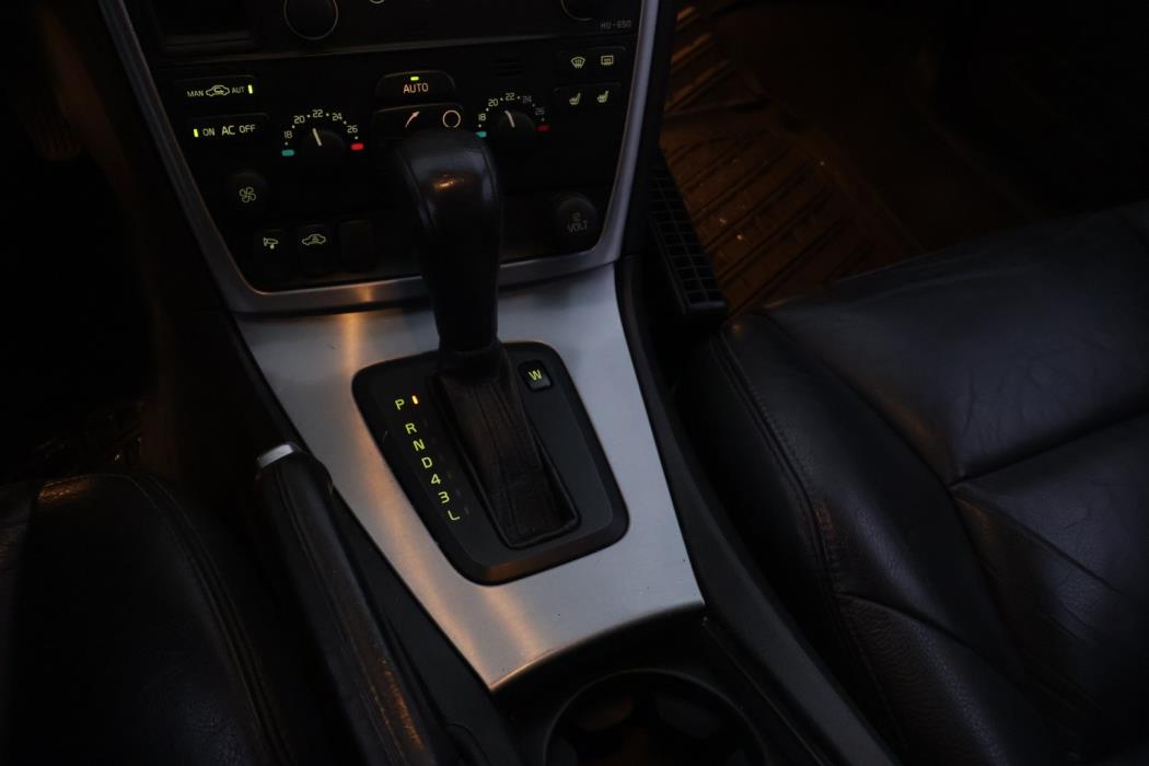 VOLVO V70 2007