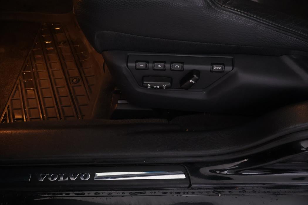 VOLVO V70 2007