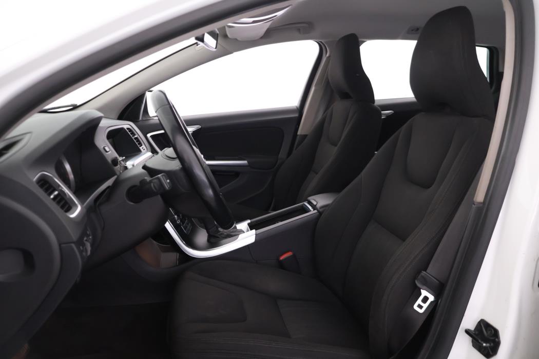 VOLVO V60 2013