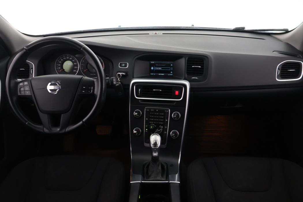 VOLVO V60 2013