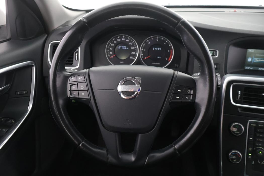 VOLVO V60 2013