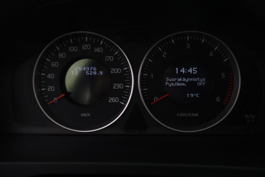VOLVO V60 2013