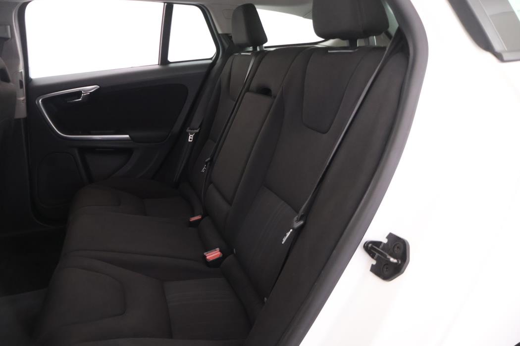 VOLVO V60 2013
